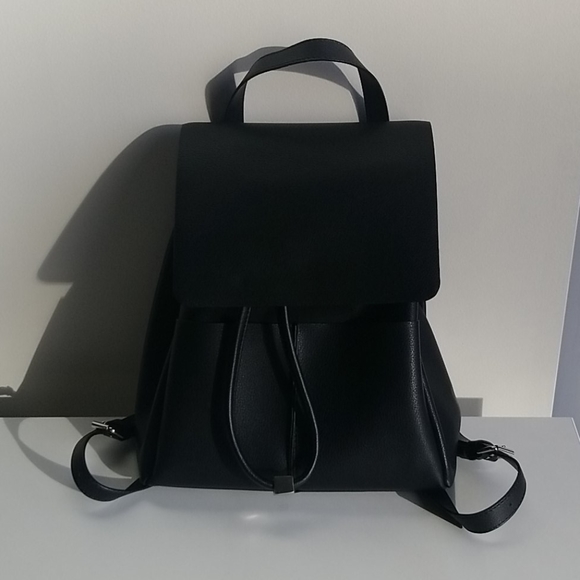 Zara Black Backpack - Picture 2 of 8
